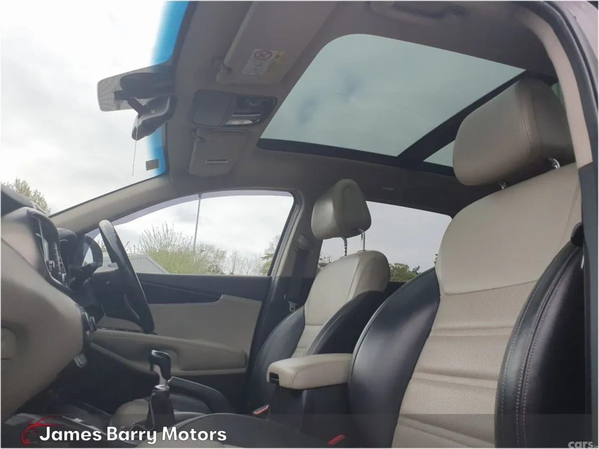 Kia Sorento SUV, Diesel, 2018, Red