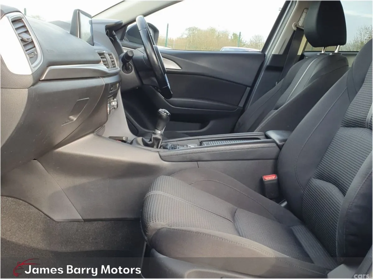 Mazda Mazda3 Saloon, Diesel, 2017, Grey
