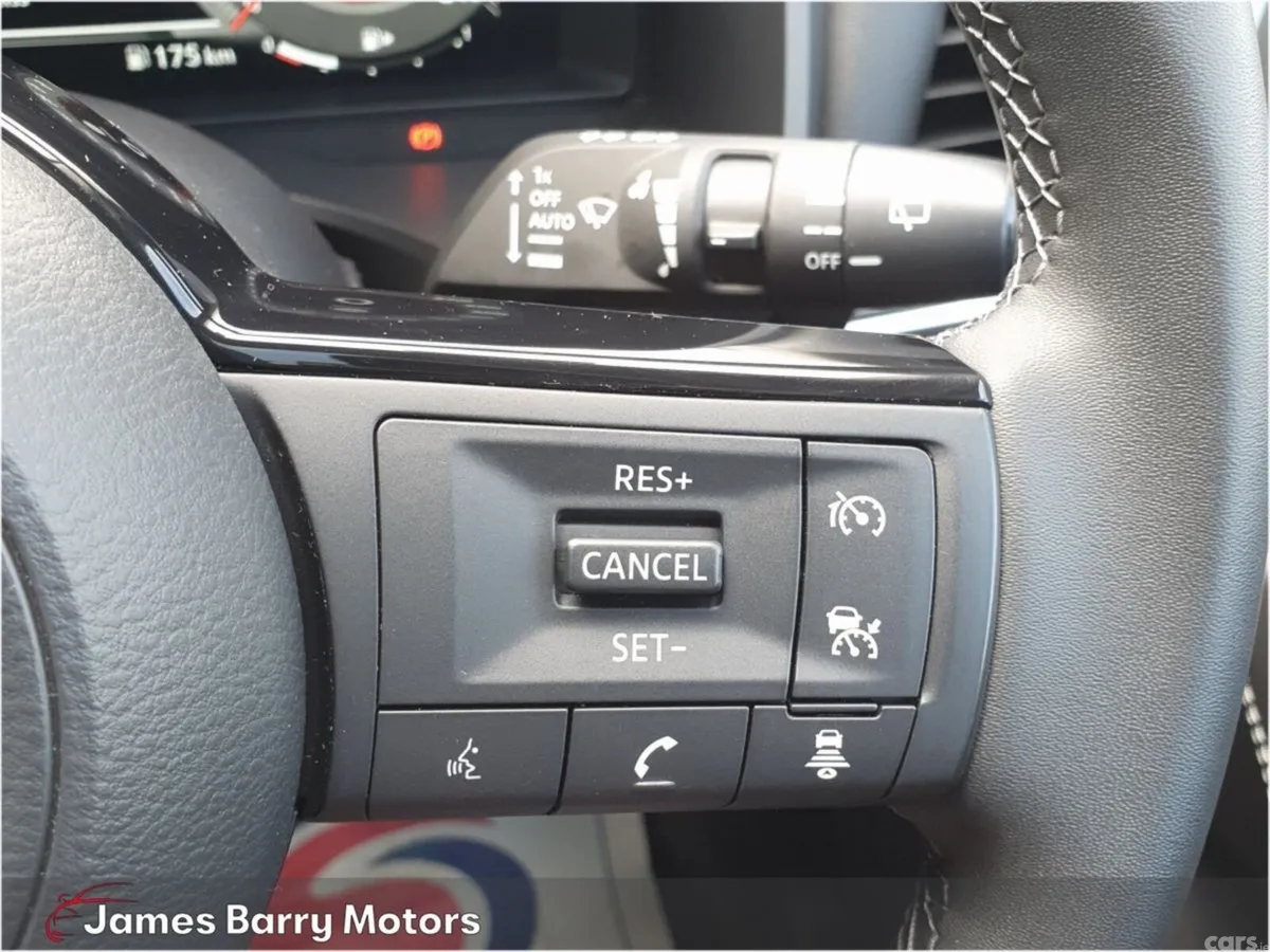 Nissan Qashqai MPV, Petrol, 2024, Blue