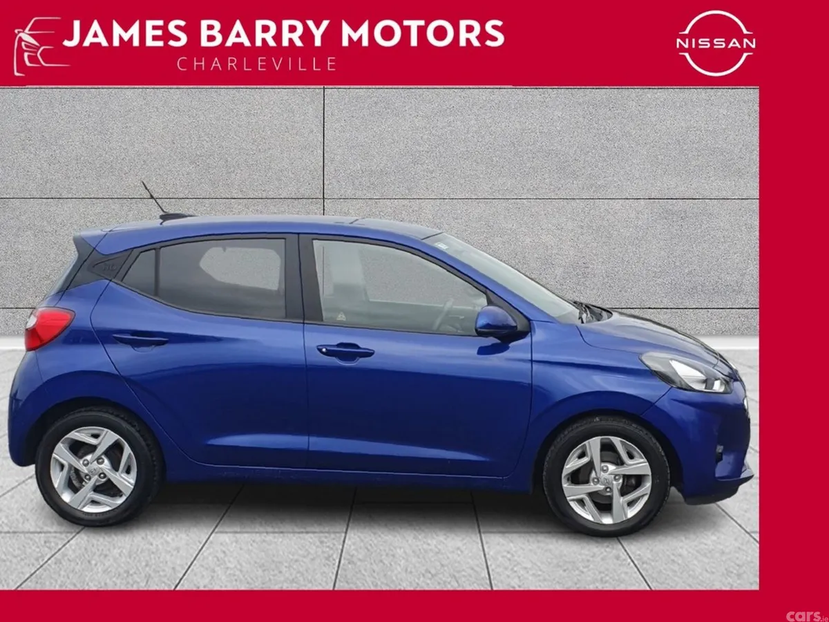 Hyundai i10 Hatchback, Petrol, 2022, Blue