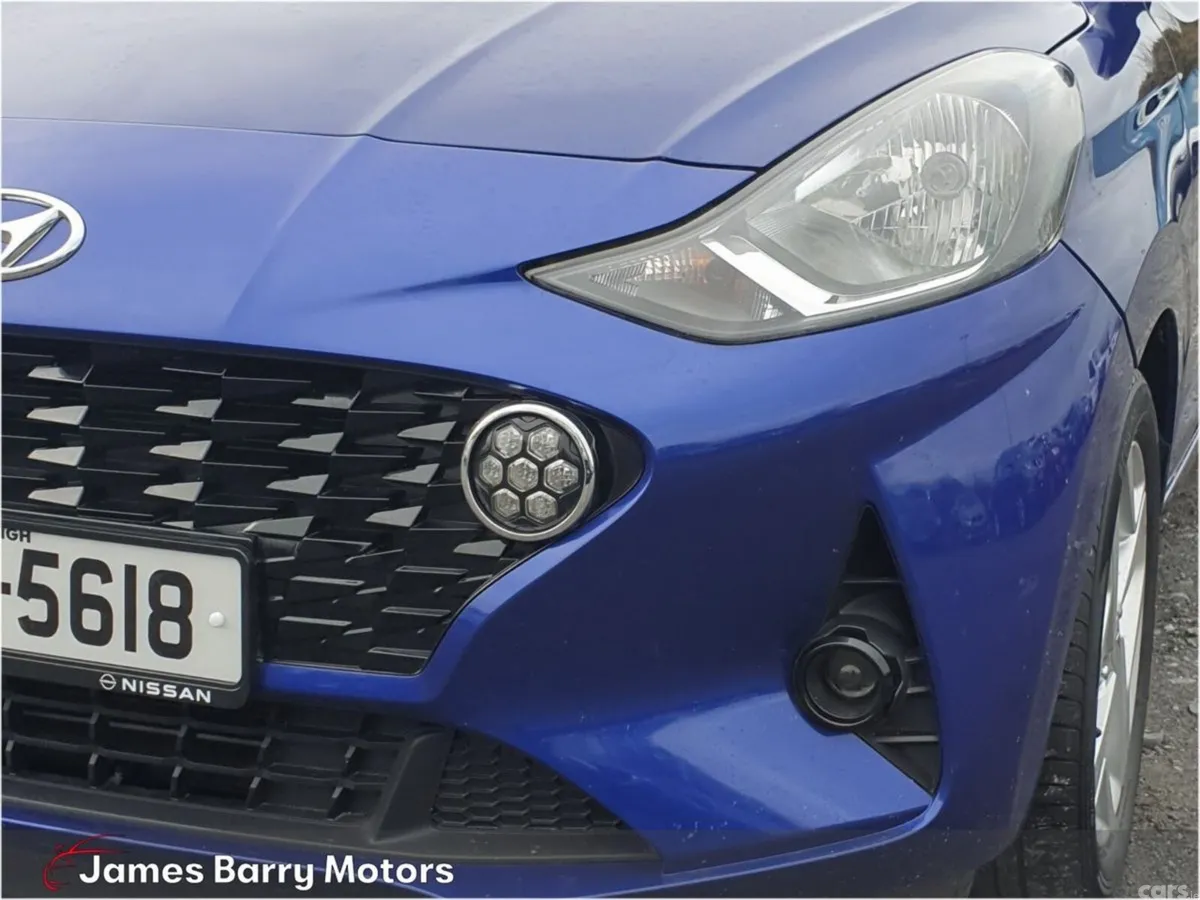 Hyundai i10 Hatchback, Petrol, 2022, Blue