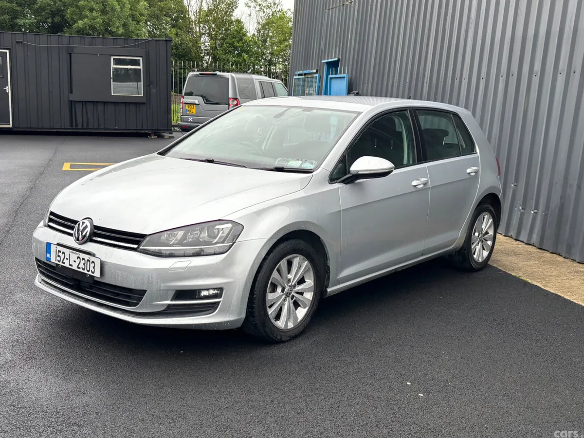 Volkswagen Golf Hatchback, Petrol, 2015, Silver