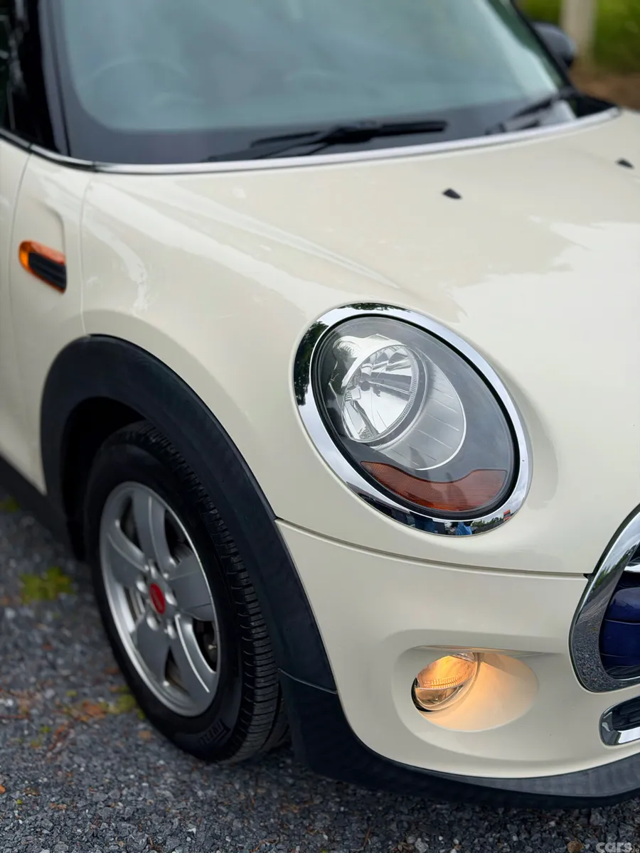 Mini Cooper Hatchback, Petrol, 2015, Beige