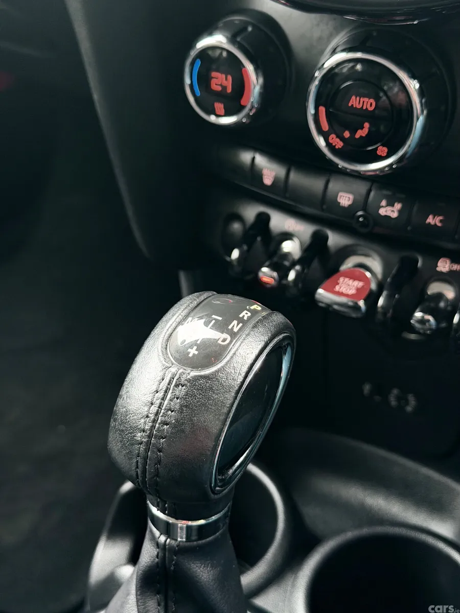 Mini Cooper Hatchback, Petrol, 2015, Beige