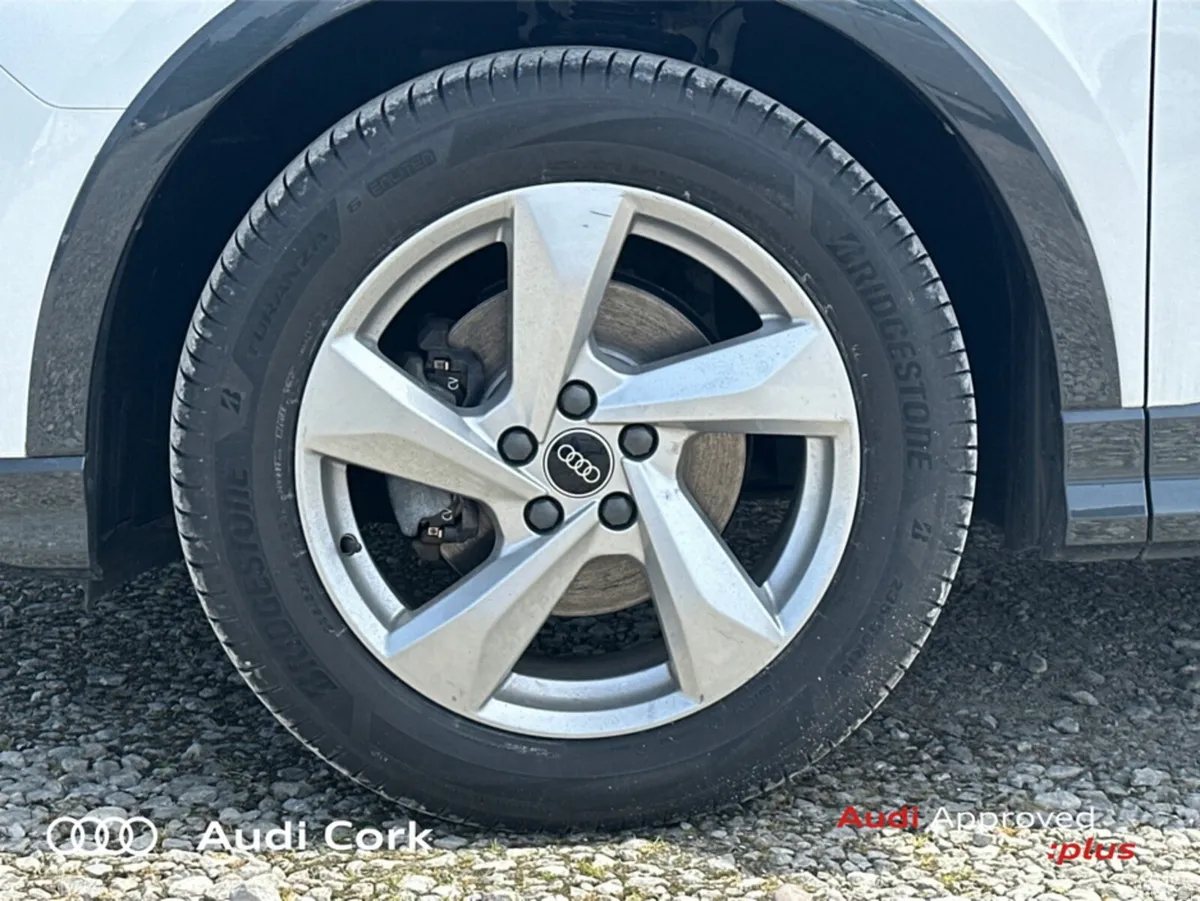 Audi Q3 SUV, Petrol, 2023, White