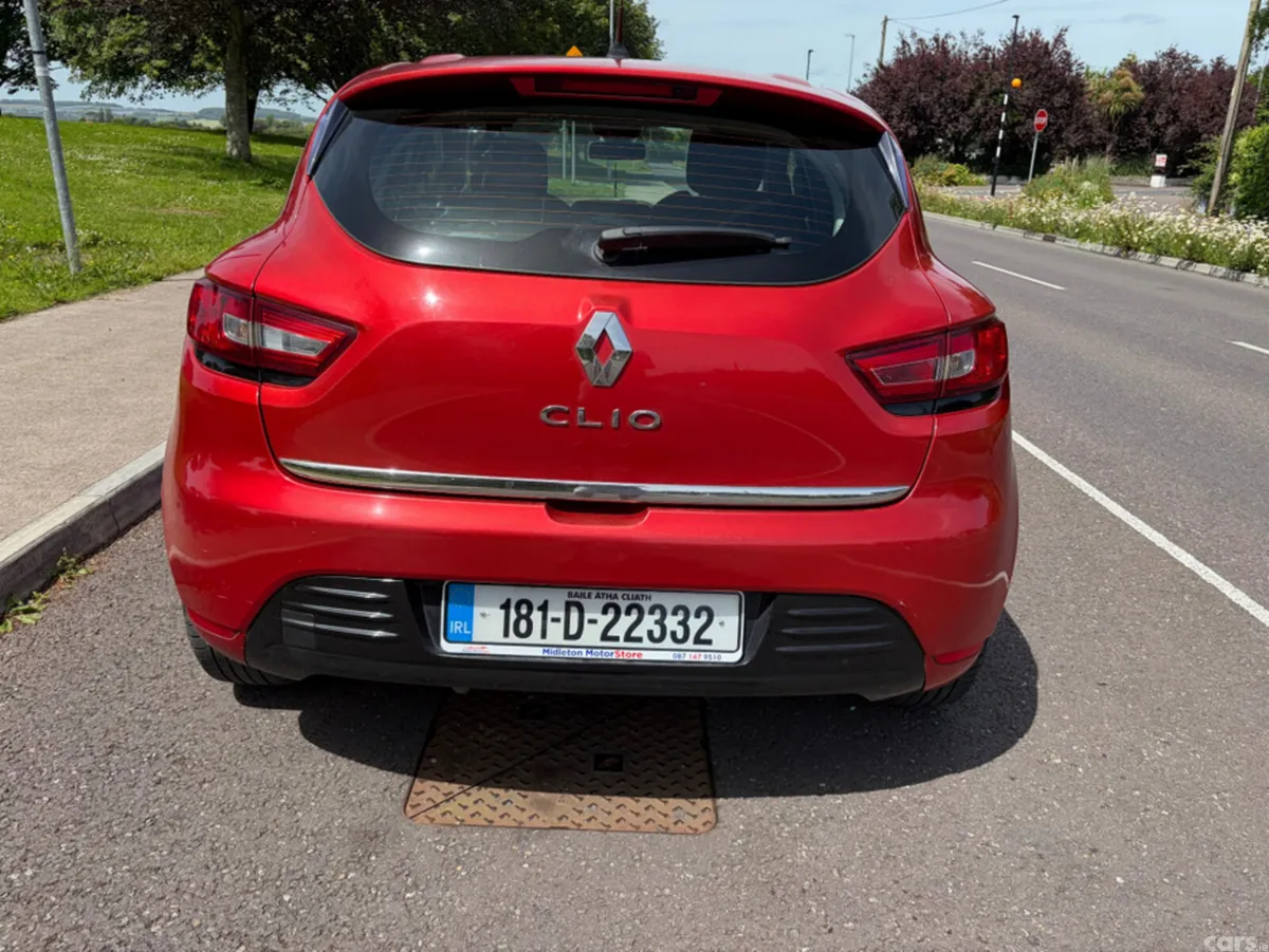 Renault Clio Hatchback, Petrol, 2018, Red