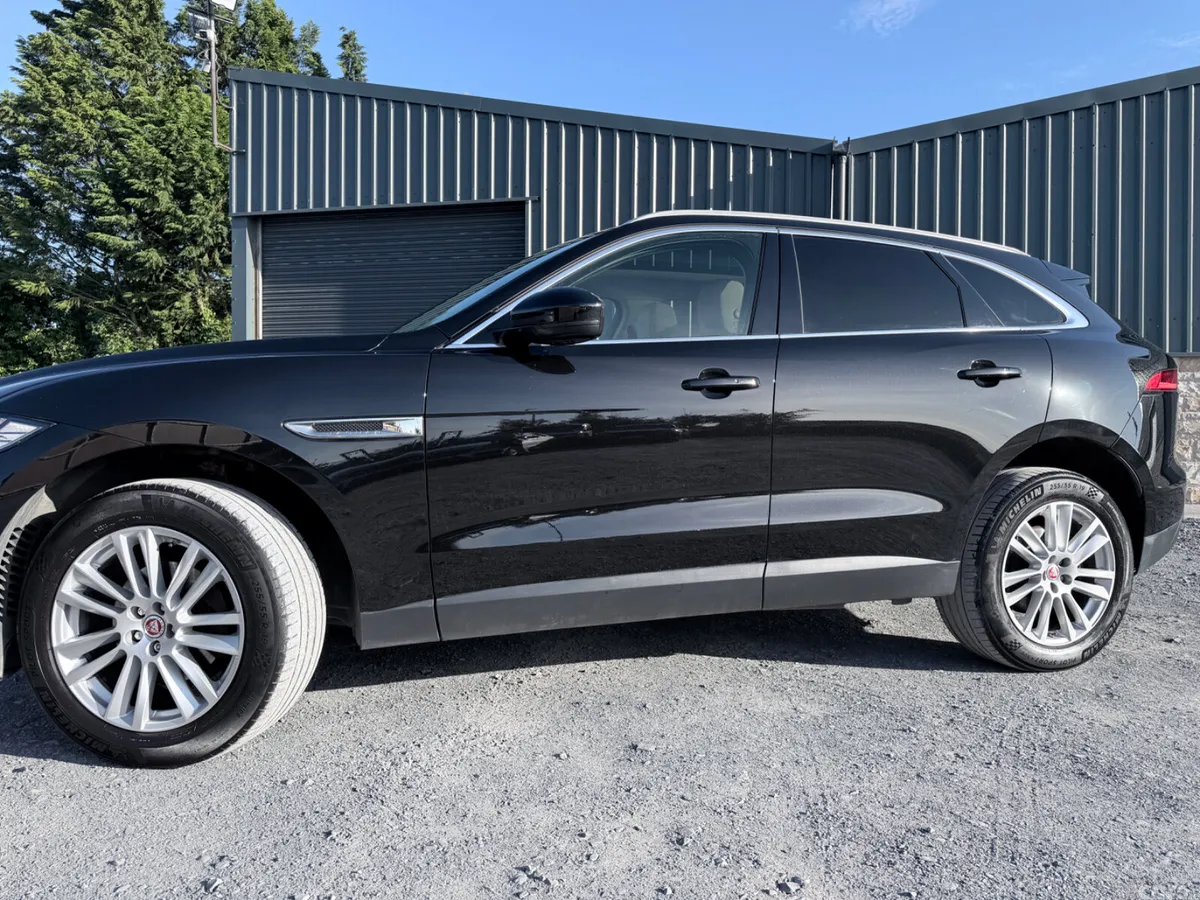 Jaguar F-Pace SUV, Diesel, 2017, Black