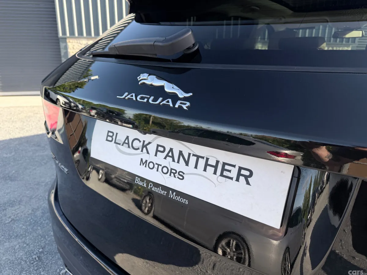 Jaguar F-Pace SUV, Diesel, 2017, Black