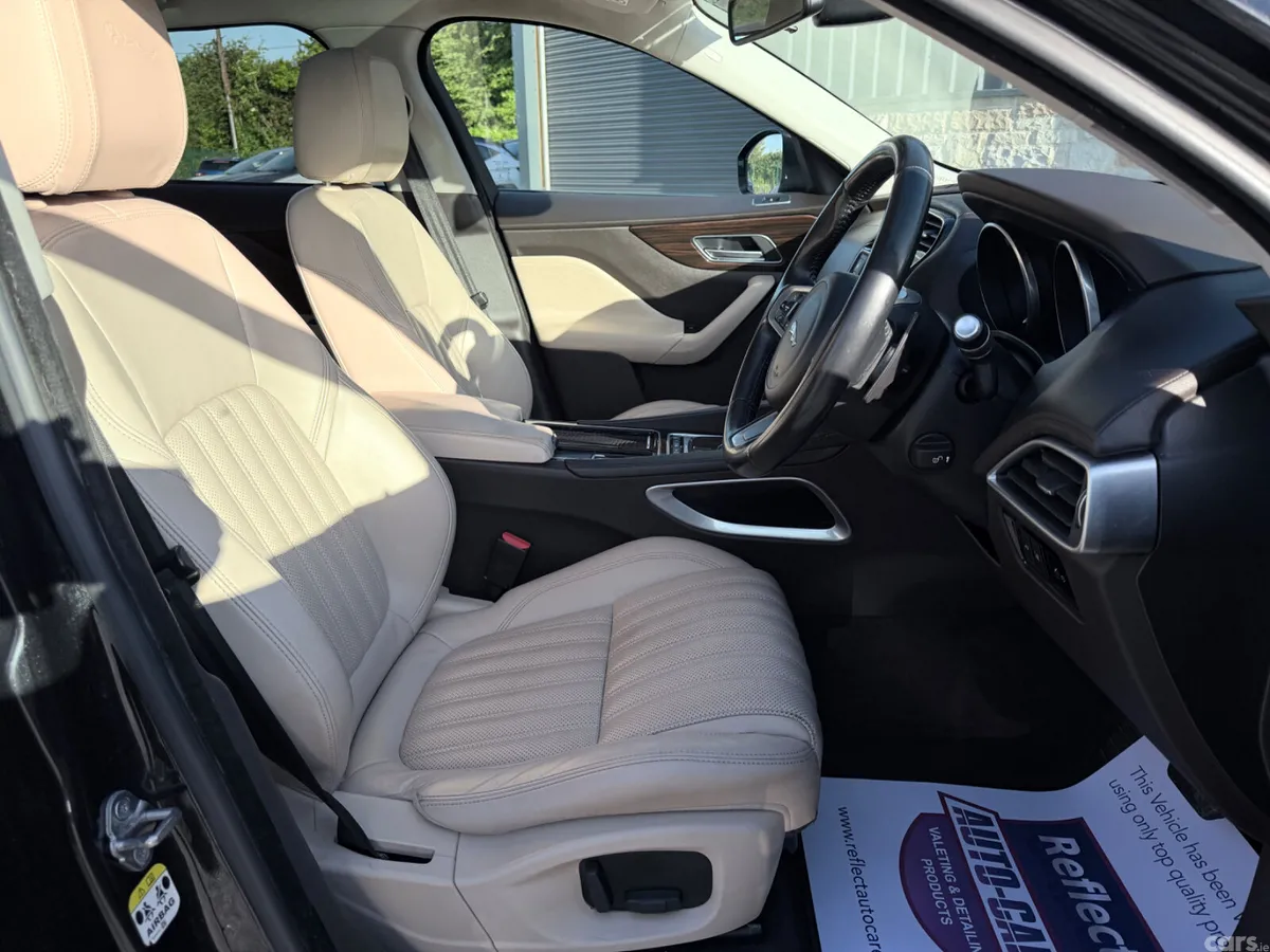 Jaguar F-Pace SUV, Diesel, 2017, Black
