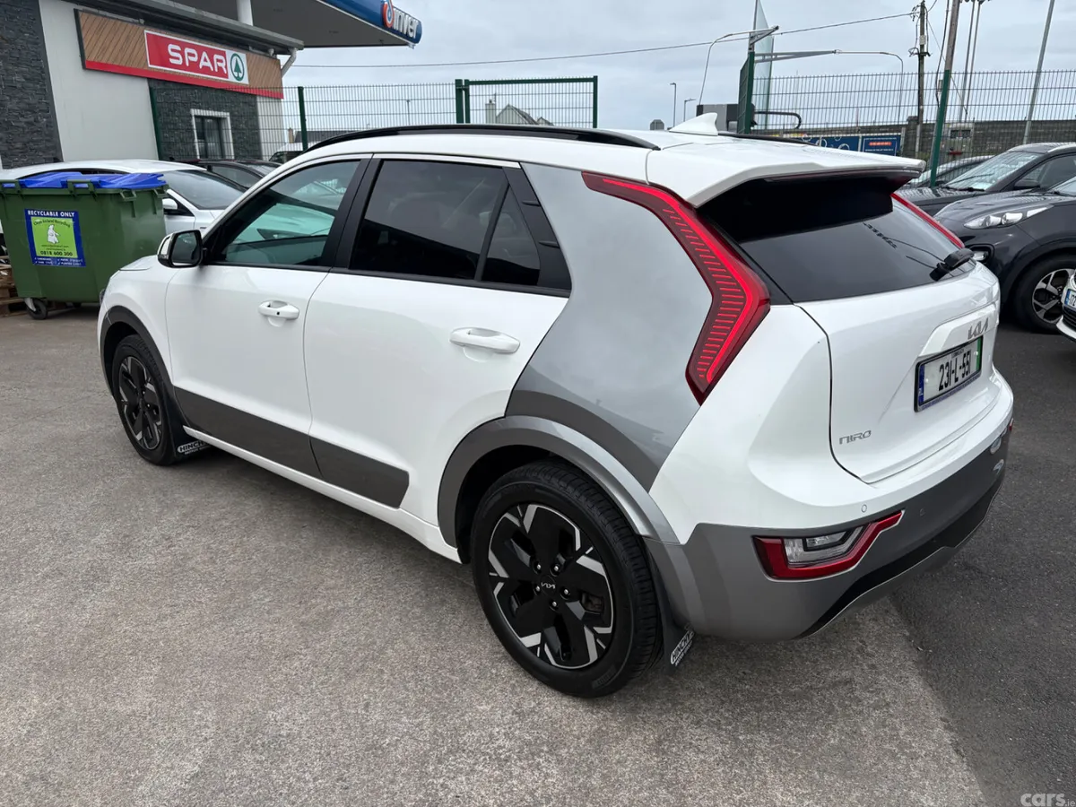 Kia Niro SUV, Electric, 2023, White