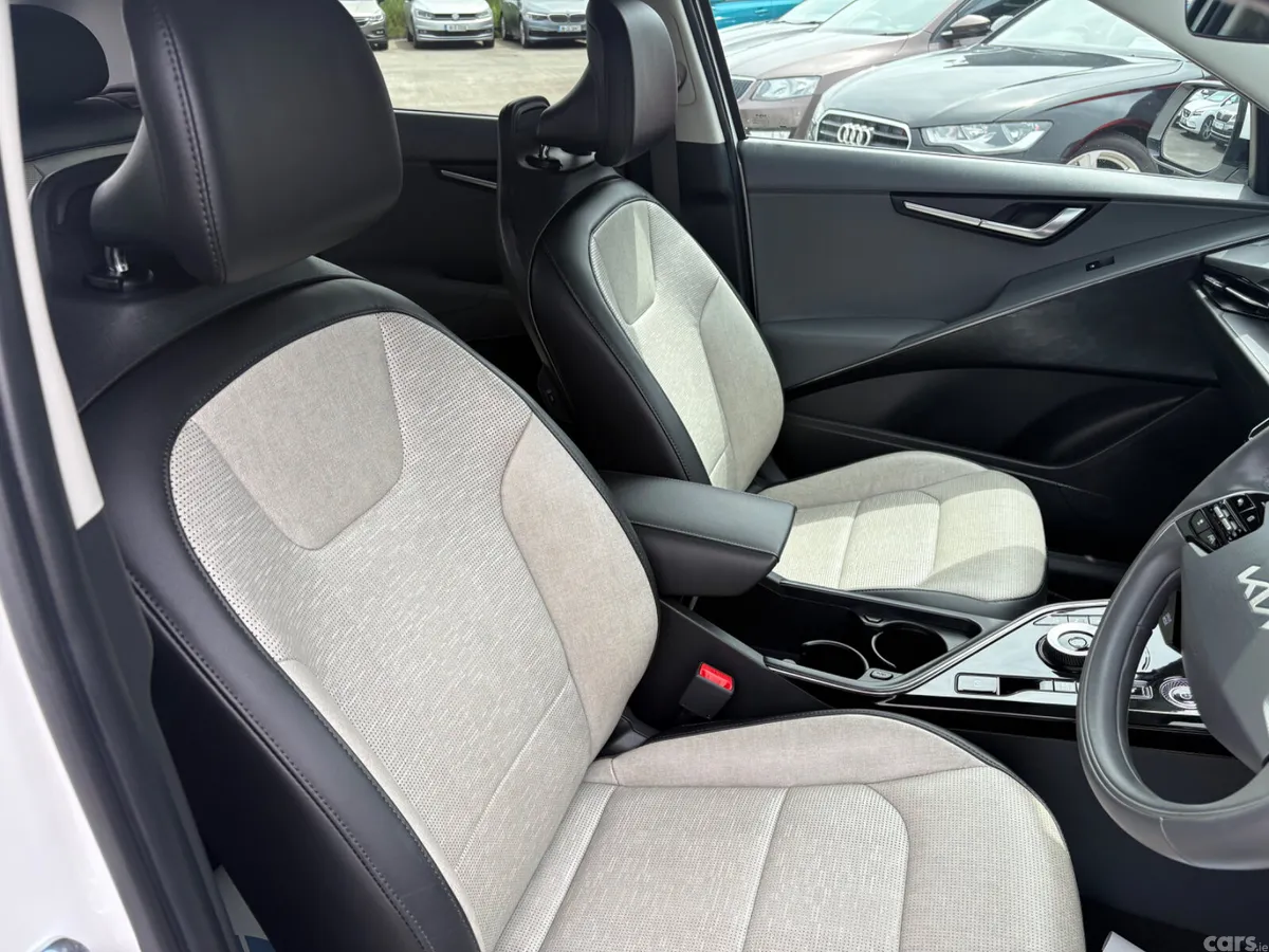 Kia Niro SUV, Electric, 2023, White