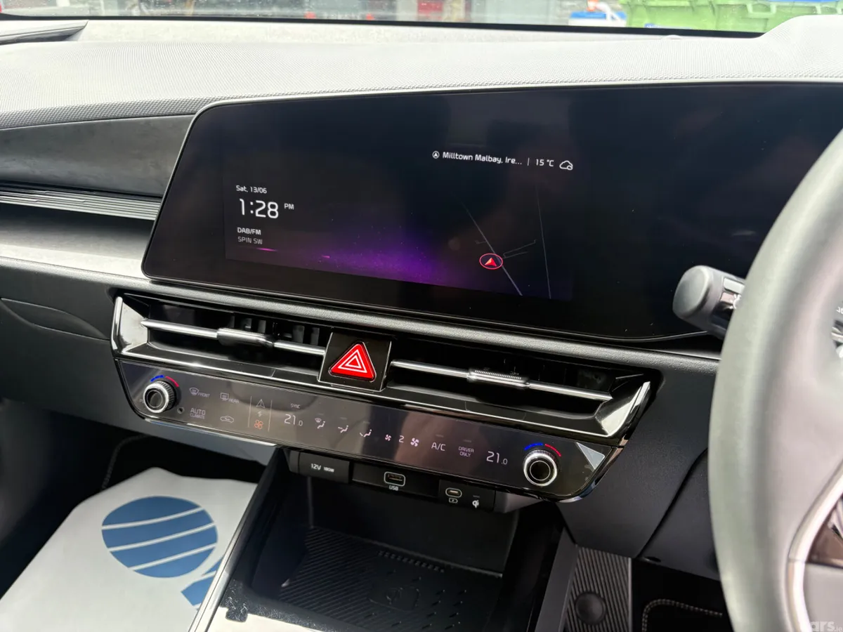 Kia Niro SUV, Electric, 2023, White