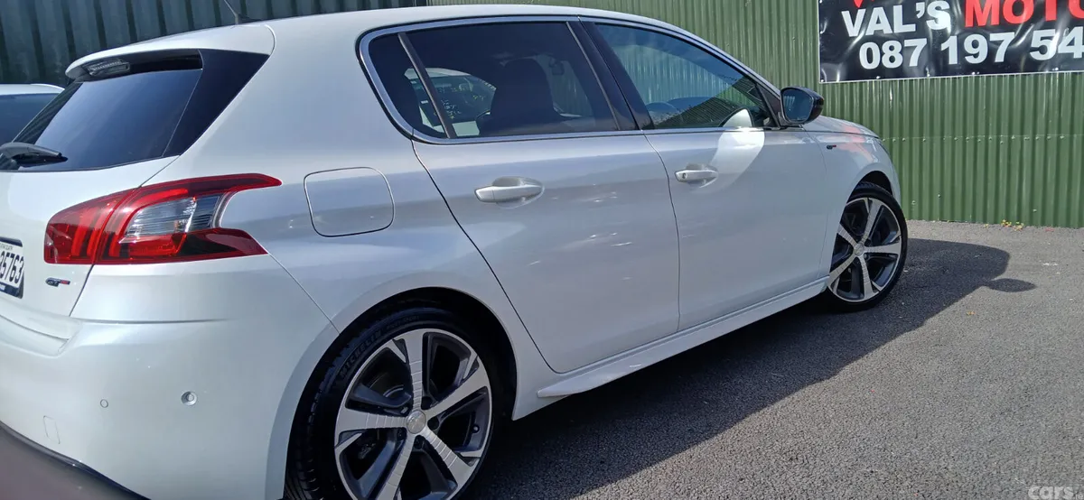 Peugeot 308 Hatchback, Diesel, 2017, White