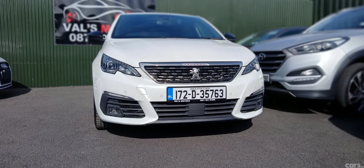 Peugeot 308 Hatchback, Diesel, 2017, White