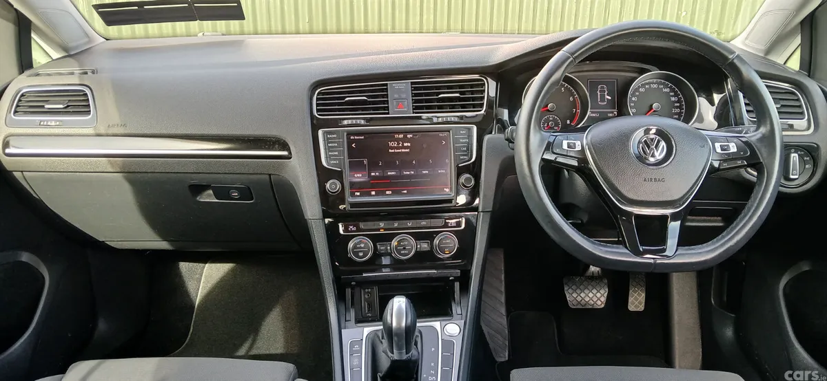 Volkswagen Golf Hatchback, Petrol, 2015, White