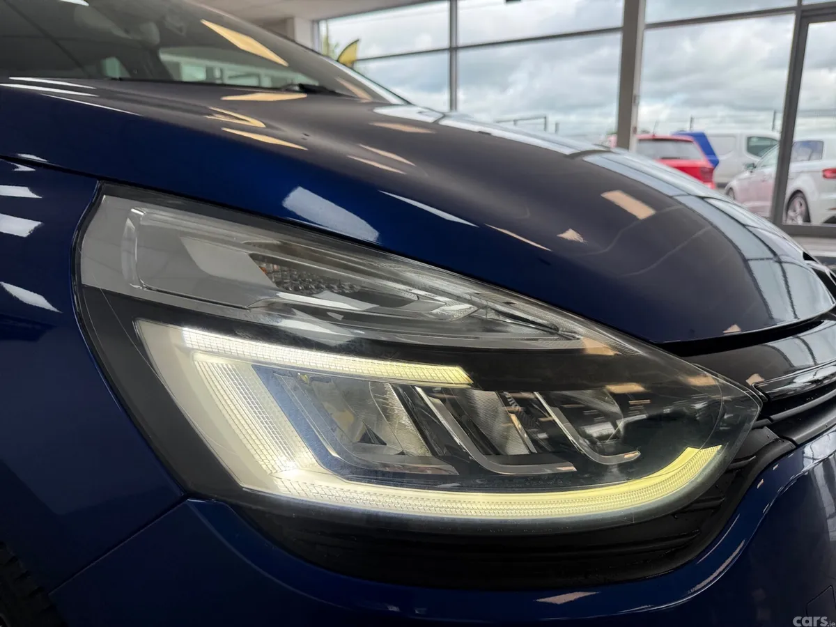 Renault Clio Hatchback, Petrol, 2019, Blue