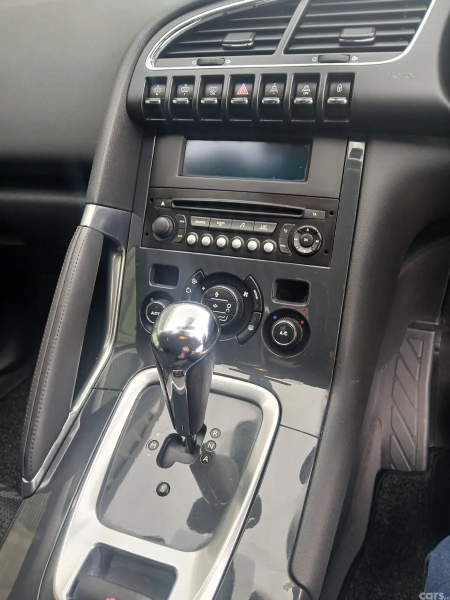 Peugeot 3008 MPV, Diesel, 2013, Grey