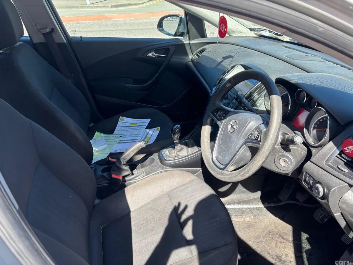 Opel Astra Saloon, Diesel, 2013, Silver
