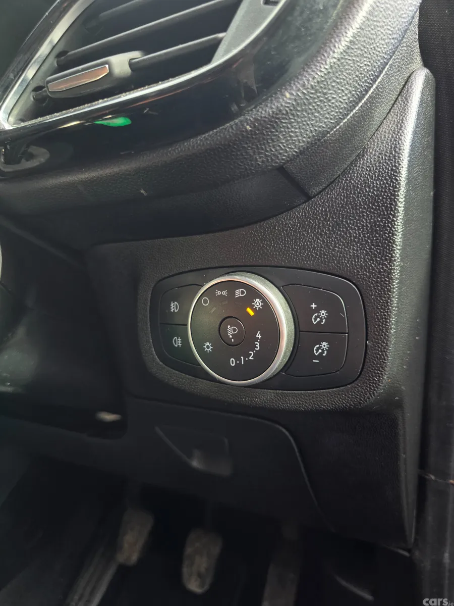 Ford Fiesta Hatchback, Petrol, 2019, Grey
