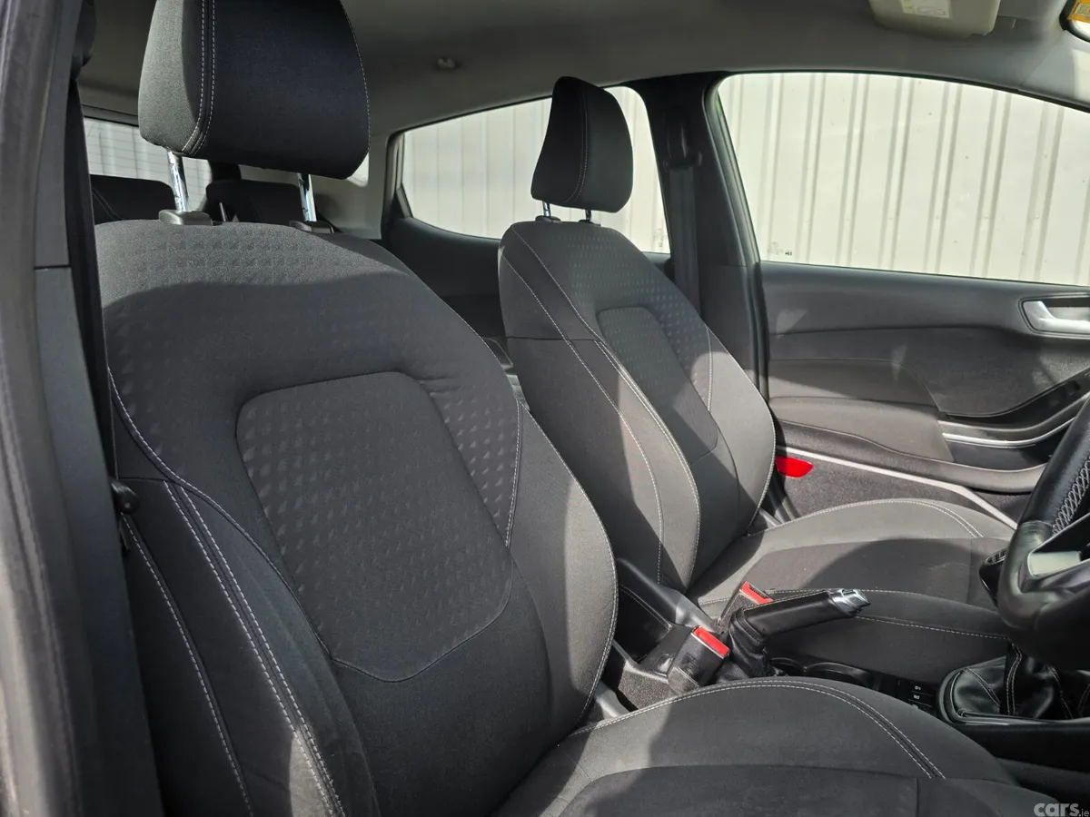 Ford Fiesta Hatchback, Petrol, 2019, Grey