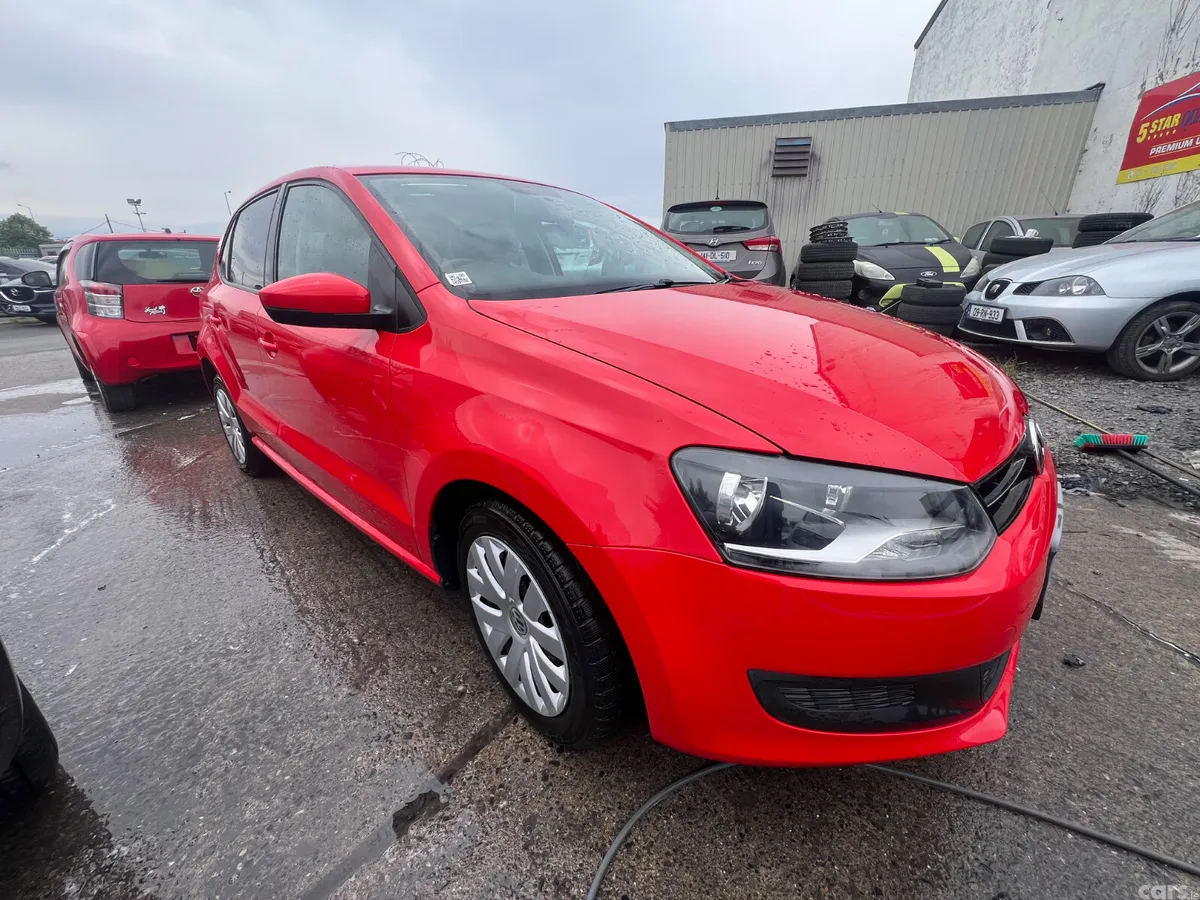 Volkswagen Polo Hatchback, Petrol, 2013, Red