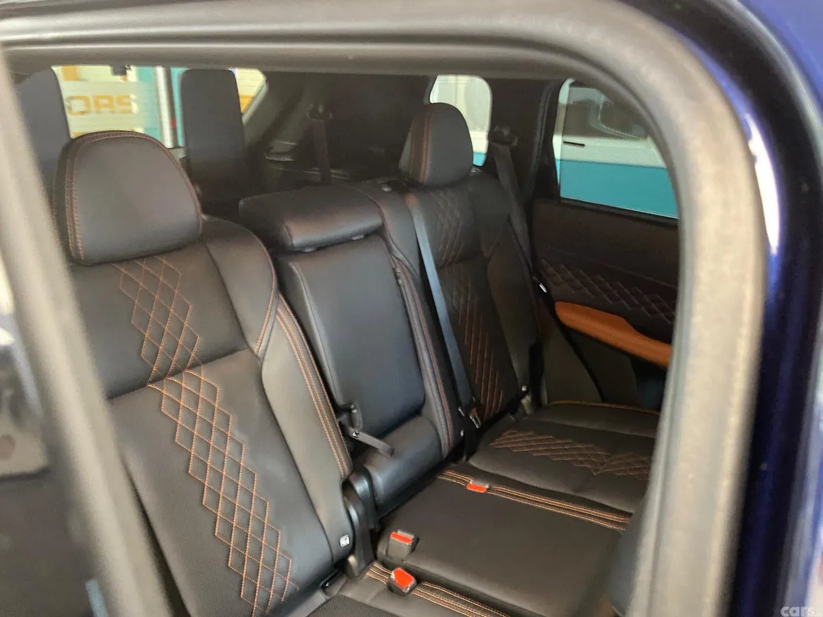 Mitsubishi Outlander SUV, Petrol Plug-in Hybrid, 2022, Blue