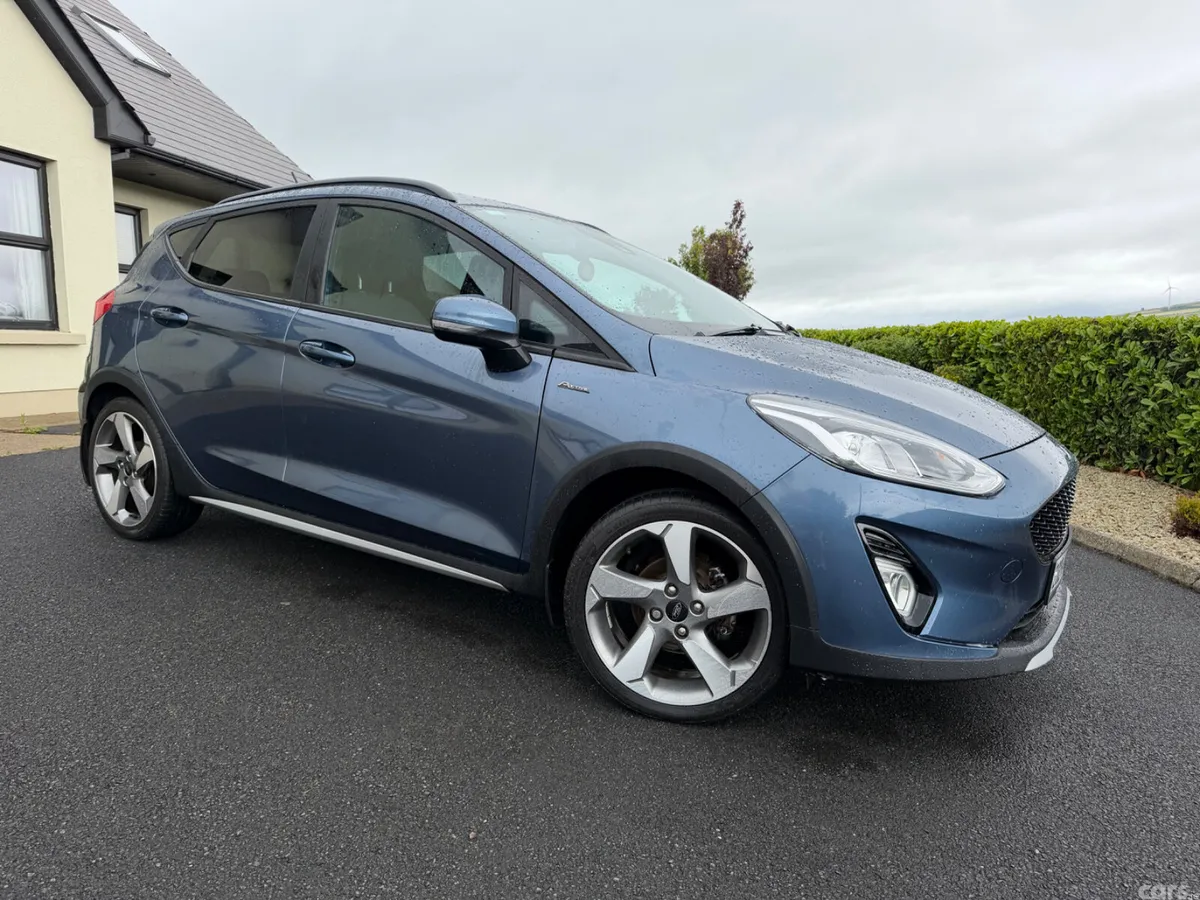 Ford Fiesta Hatchback, Petrol, 2020, Blue