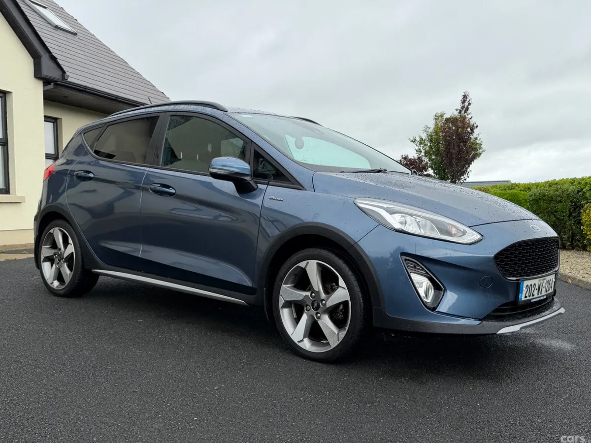 Ford Fiesta Hatchback, Petrol, 2020, Blue