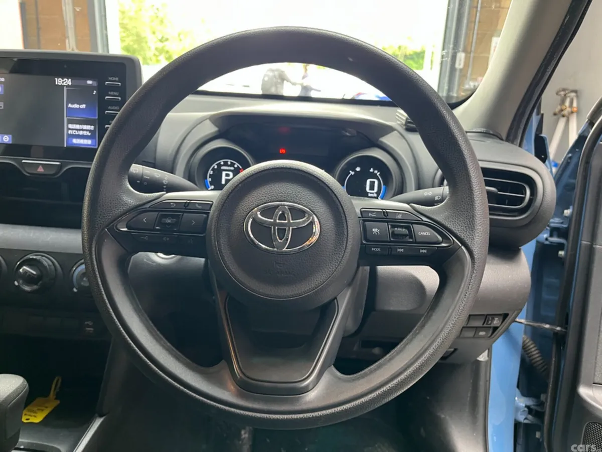Toyota Yaris Cross SUV, Petrol, 2021, Blue