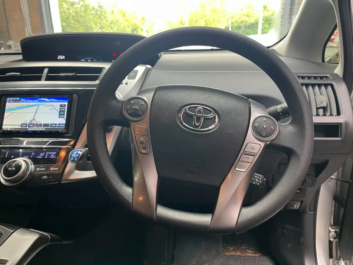 Toyota Prius MPV, Petrol Hybrid, 2019, Silver