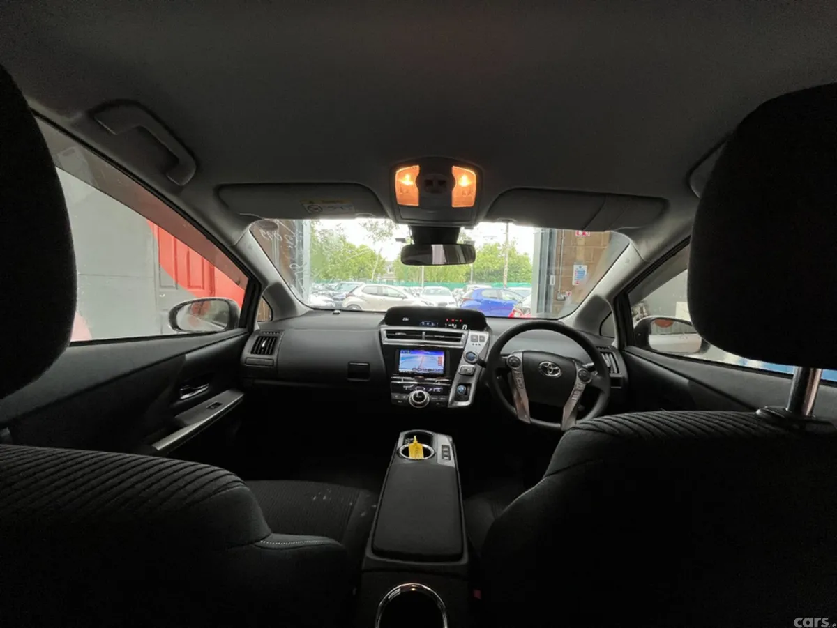 Toyota Prius MPV, Petrol Hybrid, 2019, Silver