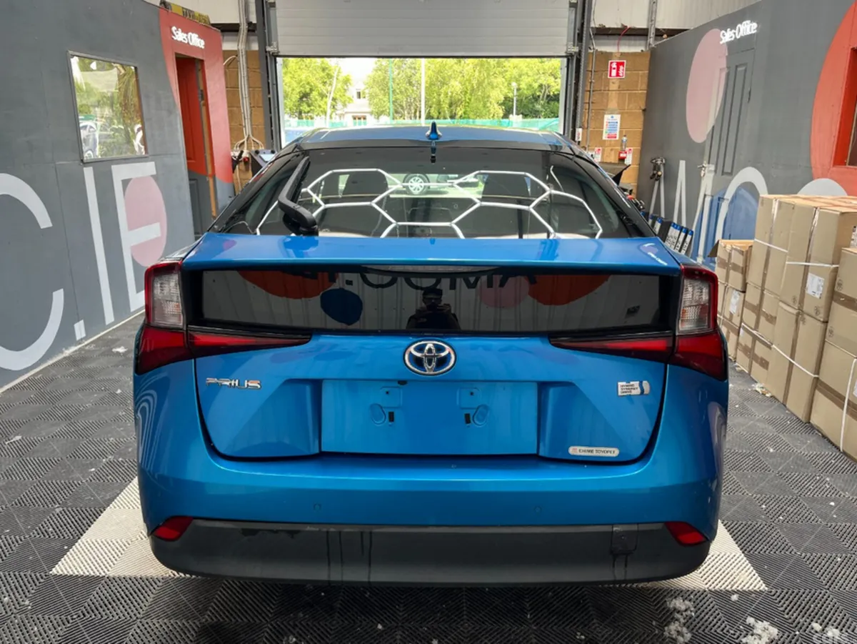Toyota Prius Estate, Petrol, 2016, Blue