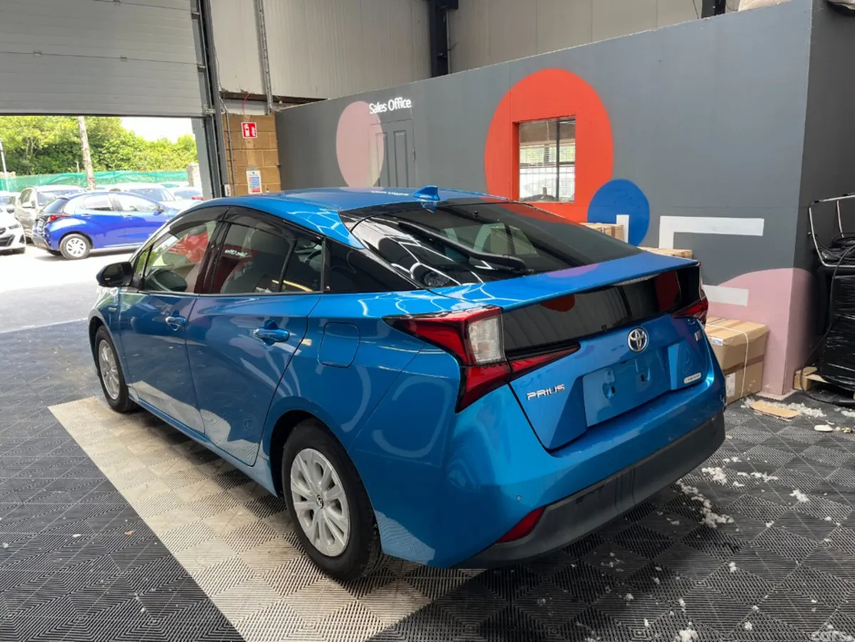 Toyota Prius Estate, Petrol, 2016, Blue