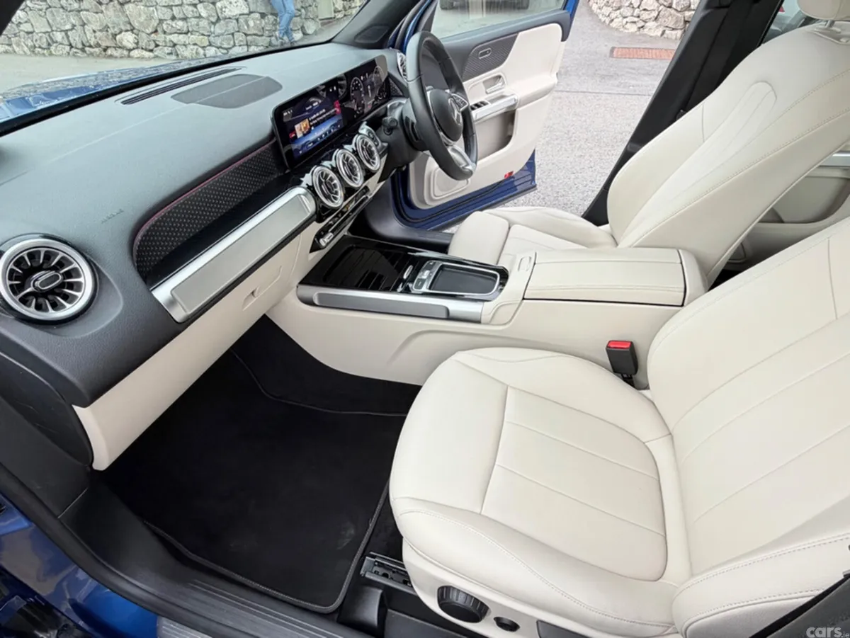 Mercedes-Benz GLB SUV, Diesel, 2024, Blue