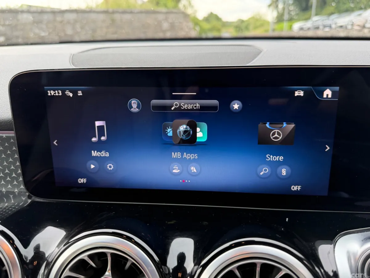 Mercedes-Benz GLB SUV, Diesel, 2024, Blue