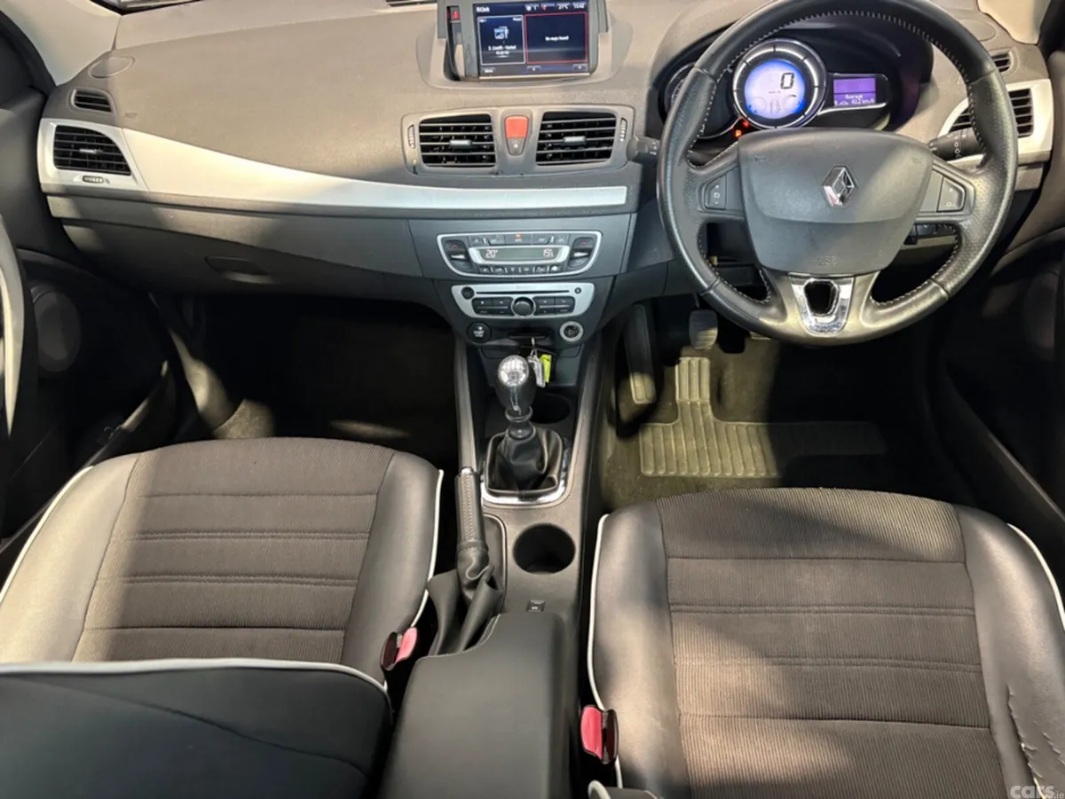 Renault Fluence Saloon, Diesel, 2015, Black