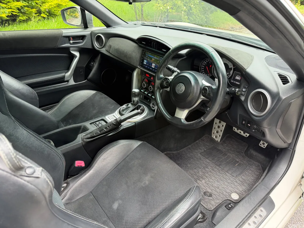 Toyota GT86 Coupe, Petrol, 2017, White