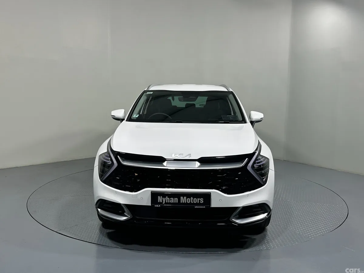 Kia Sportage SUV, Petrol Plug-in Hybrid, 2026, White