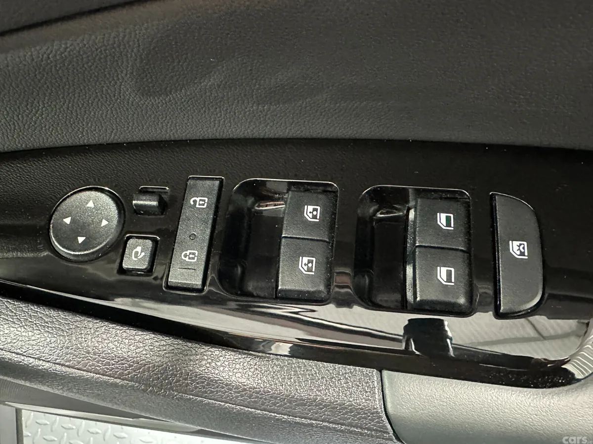 Kia Sportage SUV, Petrol Plug-in Hybrid, 2026, White