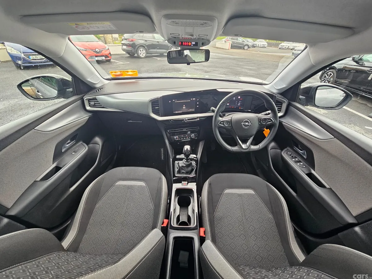 Opel Mokka SUV, Petrol, 2023, Grey