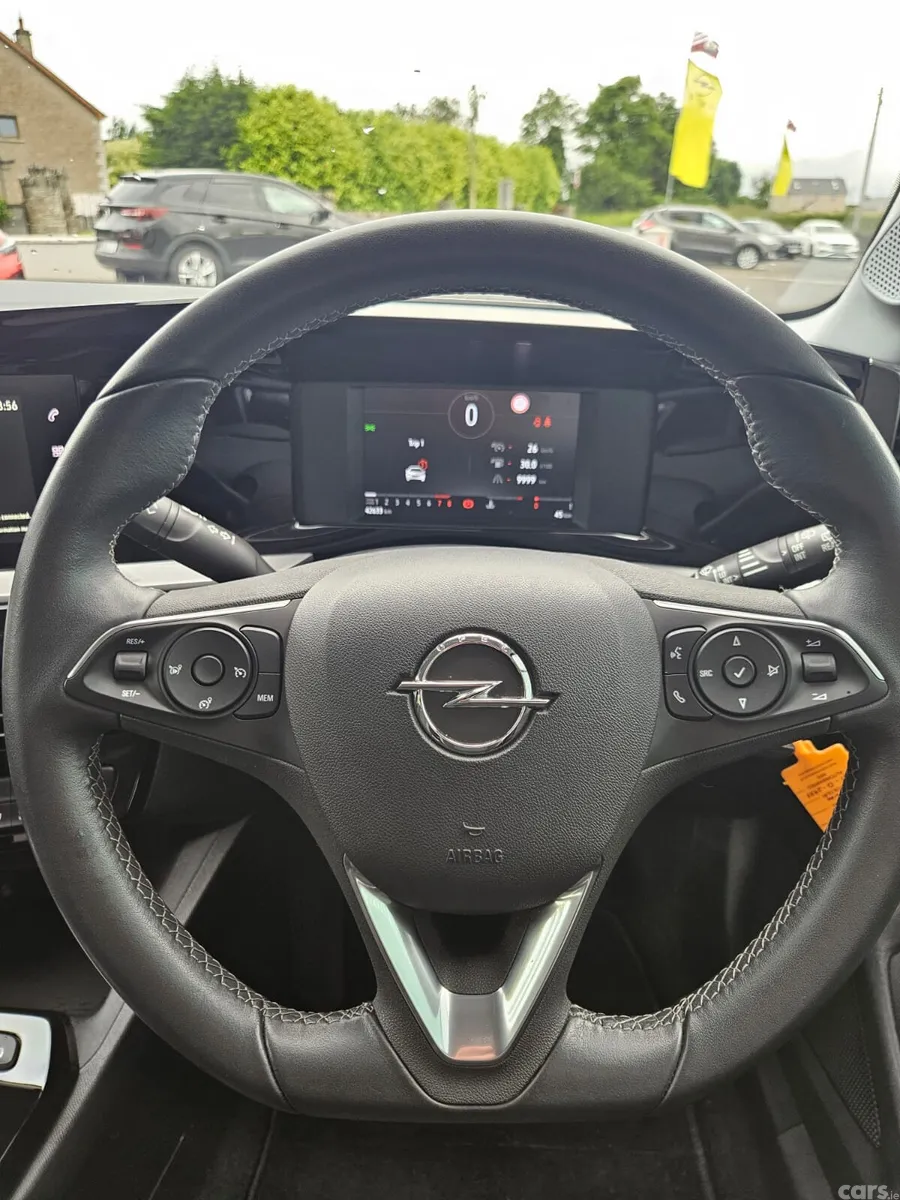 Opel Mokka SUV, Petrol, 2023, Grey