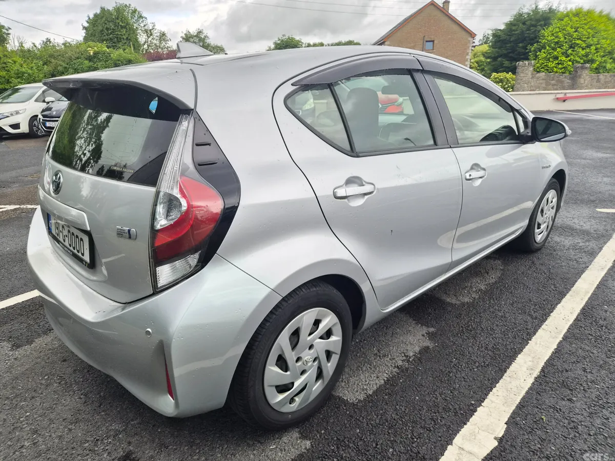 Toyota Aqua Hatchback, Petrol Hybrid, 2019, Silver