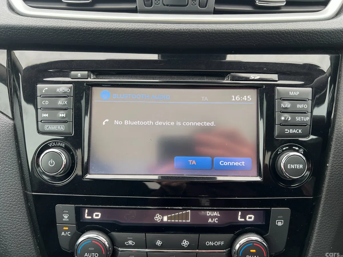 Nissan Qashqai SUV, Diesel, 2017, Black