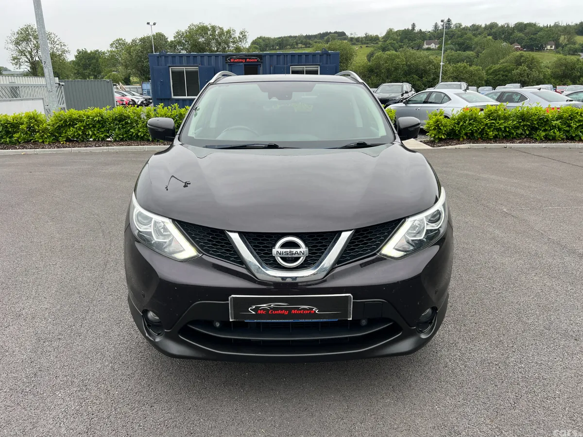Nissan Qashqai SUV, Diesel, 2017, Black
