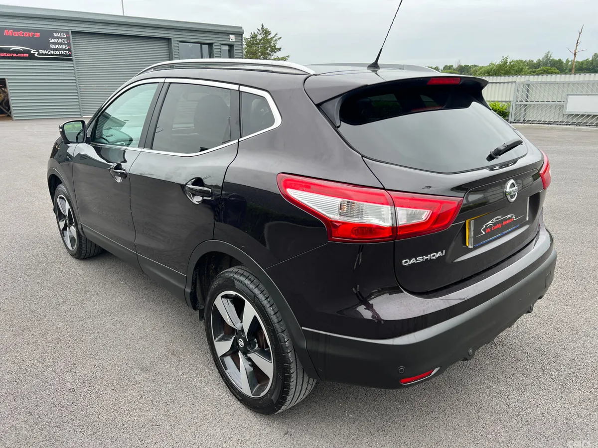 Nissan Qashqai SUV, Diesel, 2017, Black