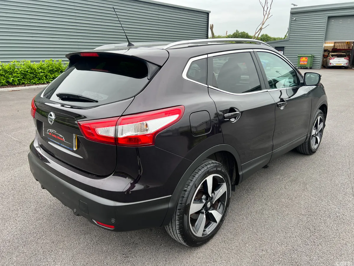 Nissan Qashqai SUV, Diesel, 2017, Black