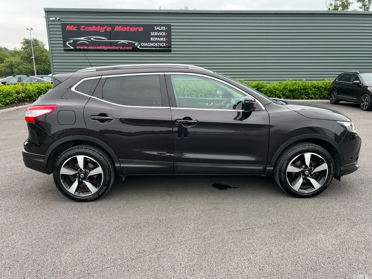 Nissan Qashqai SUV, Diesel, 2017, Black