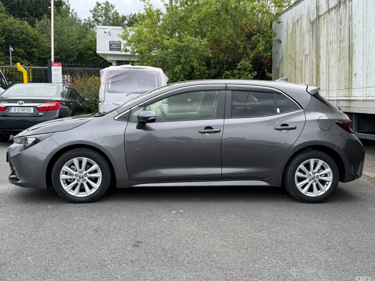 Toyota Corolla Hatchback, Petrol Hybrid, 2023, Grey