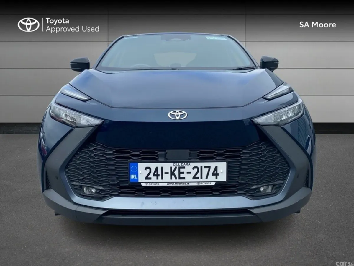 Toyota C-HR SUV, Petrol Hybrid, 2024, Blue