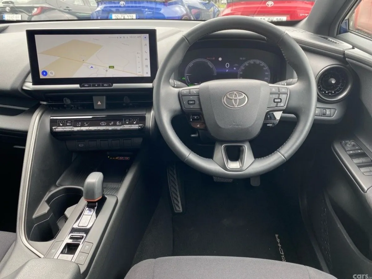 Toyota C-HR SUV, Petrol Hybrid, 2024, Blue